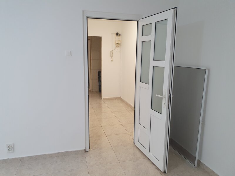Drumul Taberei, Valea Oltului, 2 camere, 1/4, bl. 73 termopan liber 90000 E